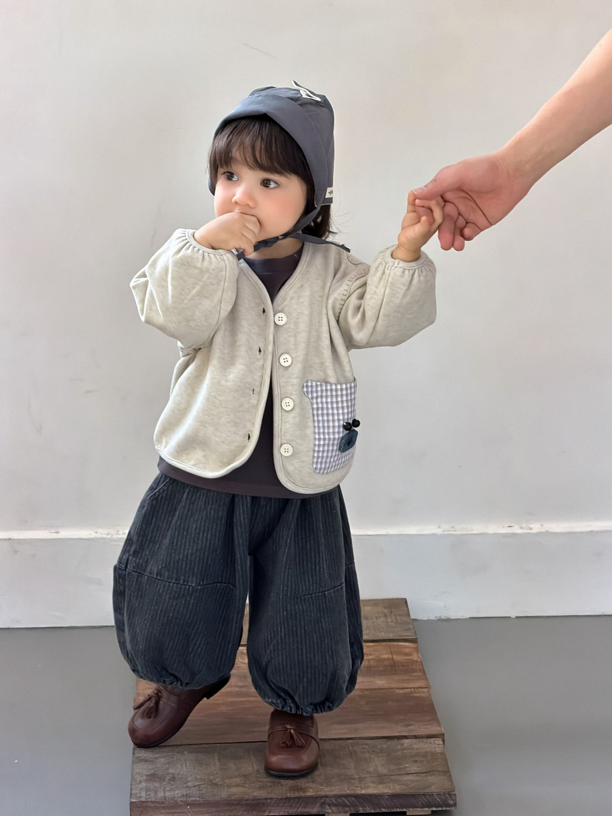 くまポケットカーディガン