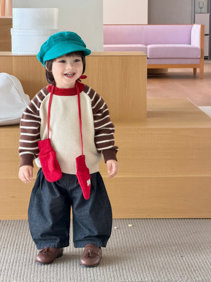 タック入りデニムパンツ