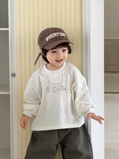 ロゴプリント長袖Tシャツ