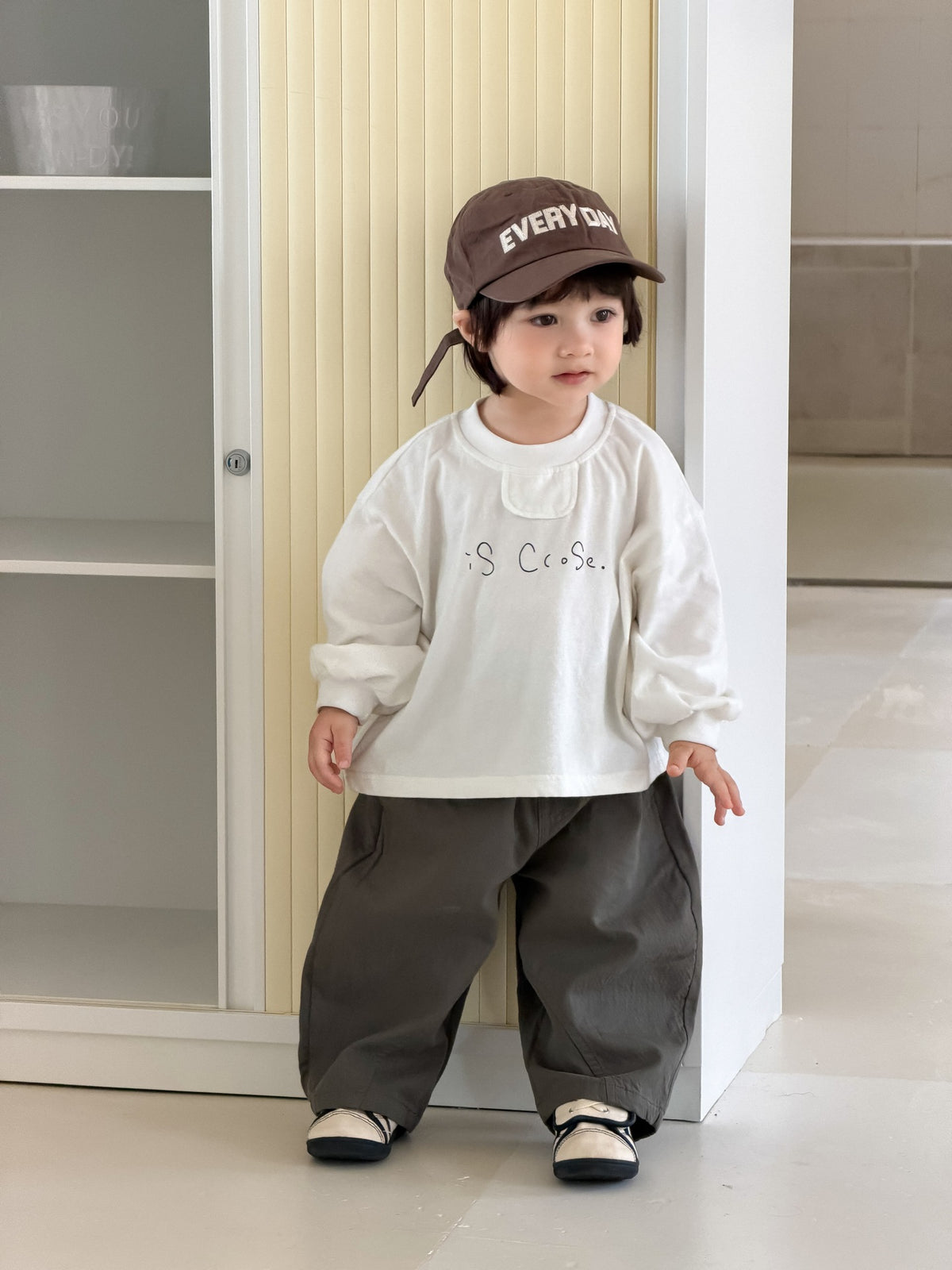 ロゴプリント長袖Tシャツ