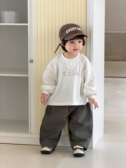 ロゴプリント長袖Tシャツ