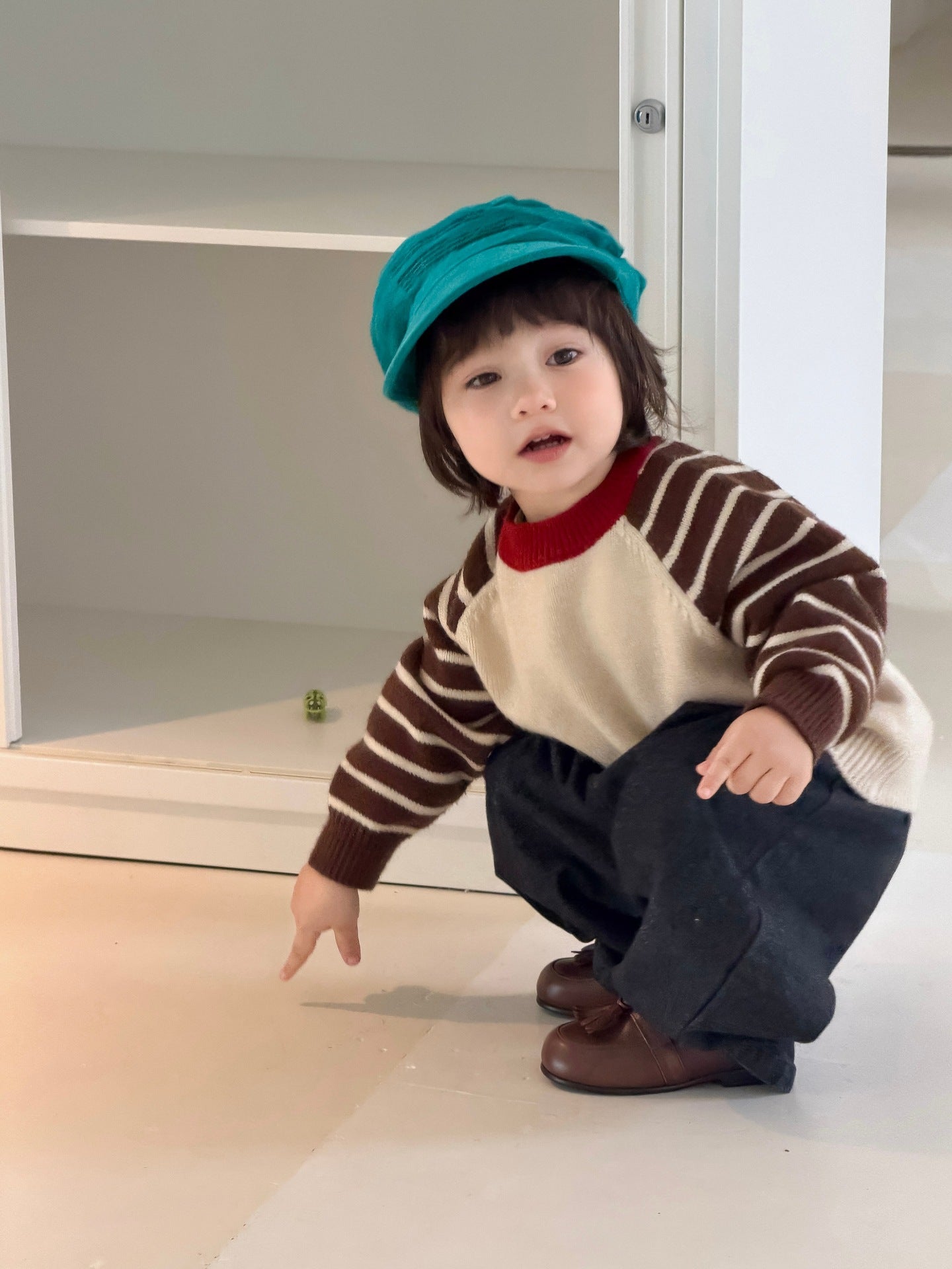 配色ボーダーラグランニット